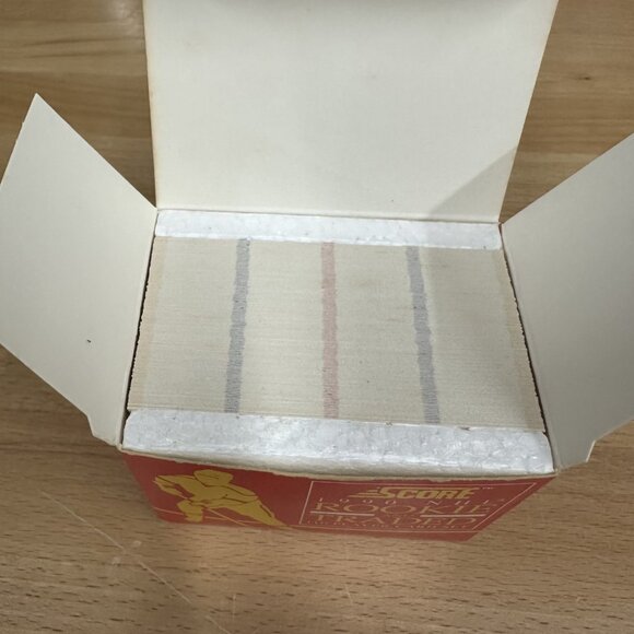 1990 Score Rookie and Traded NHL Hockey  Card Set / Jagr Rookie!! - Picture 3 of 3